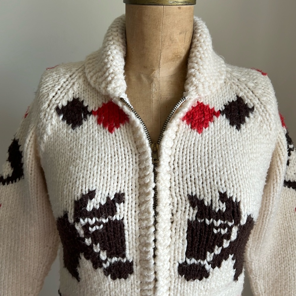 1950’s Vintage Handmade Cowichan Horse Sweater - Picture 5 of 17